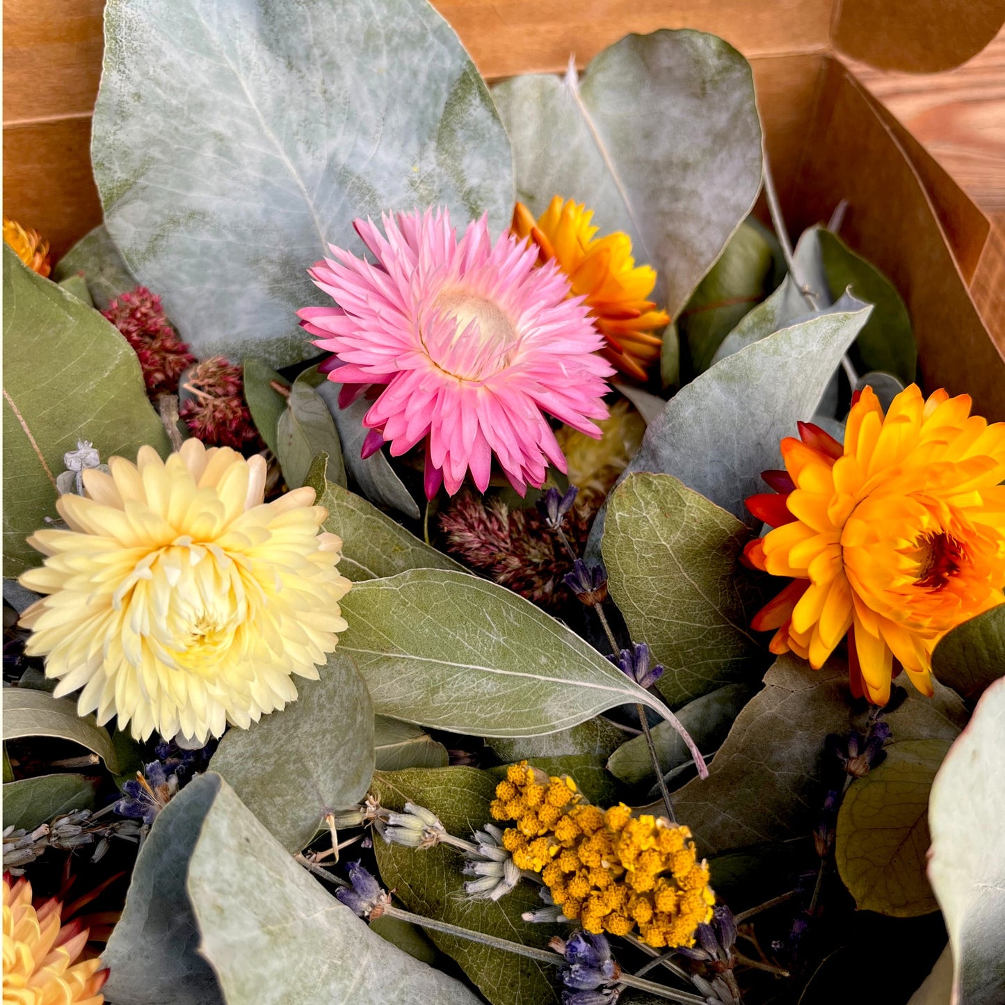 Natürliches Konfetti - Blatt & Blüten aus der Gärtnerey