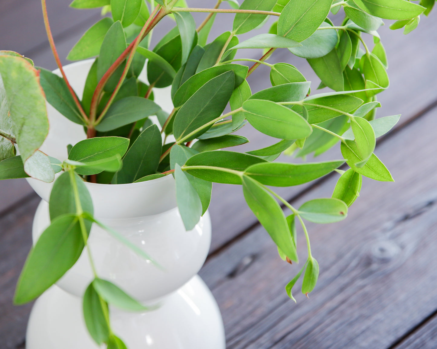 Weißes Glasgefäß Runa