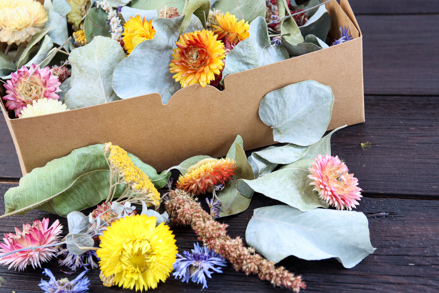 Natürliches Konfetti - Blatt & Blüten aus der Gärtnerey